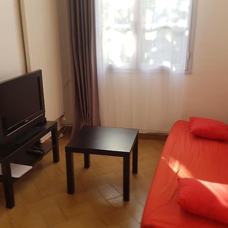 Appartements Coeur De Village Saint-Jean-du-Bruel Pokoj fotografie
